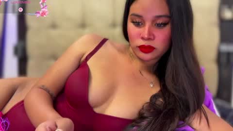 Snapshot of missxthalia697 chatting on 07-05-26, 02:57 Miss. Thalia online show from 07-05-26, 02:57