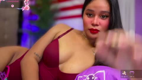 Snapshot of missxthalia697 chatting on 07-19-26, 12:47 Miss. Thalia online show from 07-19-26, 12:47