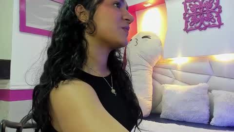 Snapshot of missy_adams chatting on 11-06-25, 06:42 Missy online show from 11-06-25, 06:42