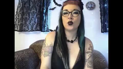 Missy Dee online show from 02-26-25, 03:32