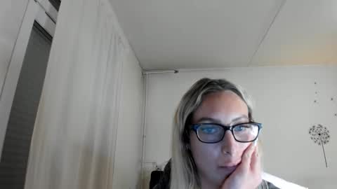 Snapshot of missy_matrix chatting on 10-04-25, 07:01 Missy matrix online show from 10-04-25, 07:01