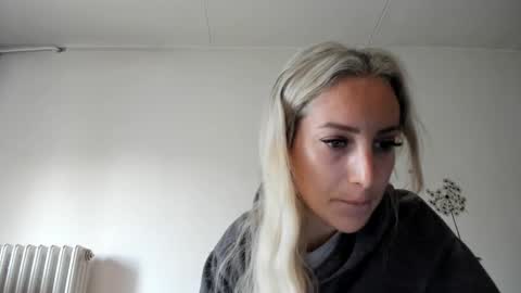 Snapshot of missy_matrix chatting on 10-12-25, 10:14 Missy matrix online show from 10-12-25, 10:14