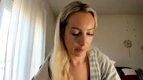 Snapshot of missy_matrix chatting on 11-05-25, 09:20 Missy matrix online show from 11-05-25, 09:20