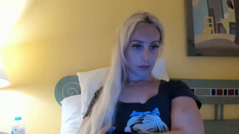 Snapshot of missy_matrix chatting on 11-19-25, 07:58 Missy matrix online show from 11-19-25, 07:58