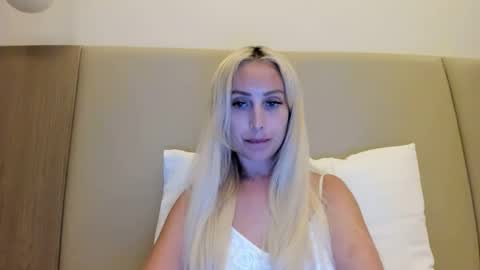 Snapshot of missy_matrix chatting on 11-27-25, 07:05 Missy matrix online show from 11-27-25, 07:05