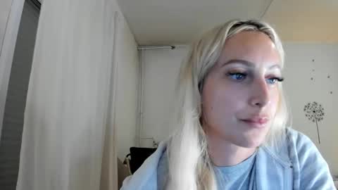 Snapshot of missy_matrix chatting on 12-03-25, 09:02 Missy matrix online show from 12-03-25, 09:02