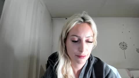 Snapshot of missy_matrix chatting on 01-08-26, 05:04 Missy matrix online show from 01-08-26, 05:04