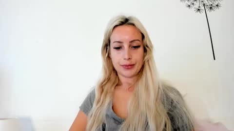 Snapshot of missy_matrix chatting on 01-11-26, 10:31 Missy matrix online show from 01-11-26, 10:31