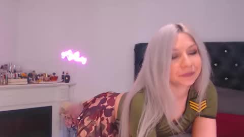 Crystal online show from 04-30-26, 06:47