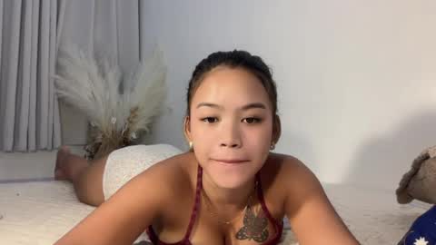 Snapshot of missyheart chatting on 07-10-26, 01:25 heart online show from 07-10-26, 01:25