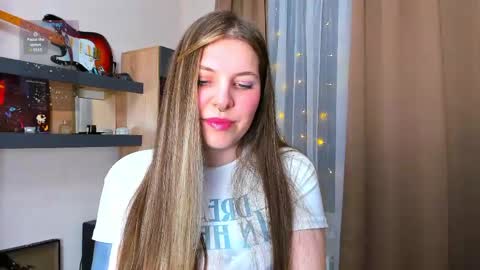 Anya online show from 04-19-26, 07:27