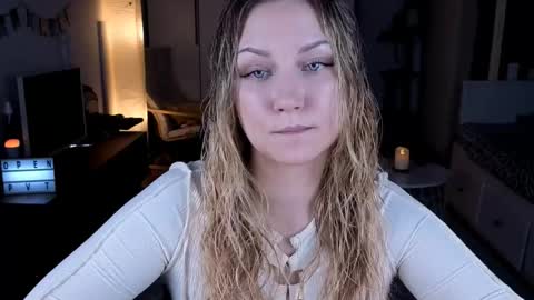 Snapshot of missyourtouch chatting on 05-23-26, 06:34 MissYourTouch online show from 05-23-26, 06:34