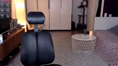 Snapshot of missyourtouch chatting on 06-26-26, 07:29 MissYourTouch online show from 06-26-26, 07:29