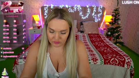 Snapshot of missyymartinezz chatting on 12-30-24, 12:31 Amely online show from 12-30-24, 12:31