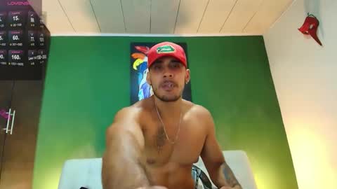 Snapshot of mister_latino27 chatting on 11-25-25, 04:45 Mster online show from 11-25-25, 04:45