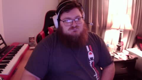 Snapshot of mistermac935 chatting on 02-11-25, 07:44 mistermac935 online show from 02-11-25, 07:44