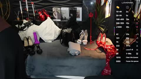 Snapshot of mistress_darsy chatting on 04-14-26, 02:01 Darsy online show from 04-14-26, 02:01