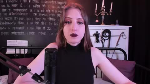 Snapshot of mistress_marlene chatting on 05-23-26, 08:18 Mistress Marlene online show from 05-23-26, 08:18