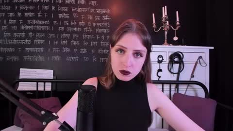 Snapshot of mistress_marlene chatting on 06-19-26, 09:24 Mistress Marlene online show from 06-19-26, 09:24