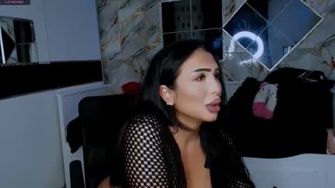 Snapshot of mistress_meryem chatting on 09-15-25, 11:27 mistress_meryem online show from 09-15-25, 11:27