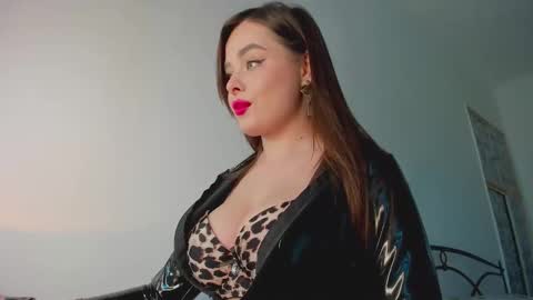 Snapshot of mistress_milana_ chatting on 05-11-26, 05:32 mistress_milana_ online show from 05-11-26, 05:32
