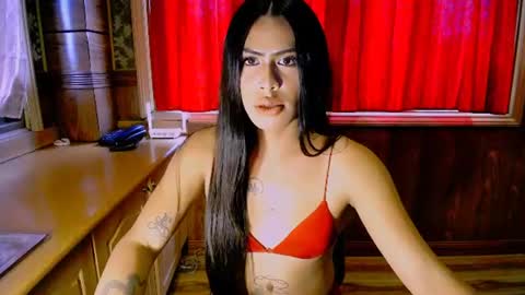 Snapshot of mistress_trisha chatting on 08-08-26, 06:48 mistress_trisha online show from 08-08-26, 06:48