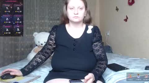 Snapshot of mistresscaro chatting on 09-29-25, 08:46 mistresscaro online show from 09-29-25, 08:46