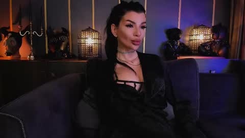 Elenia online show from 03-01-25, 08:45