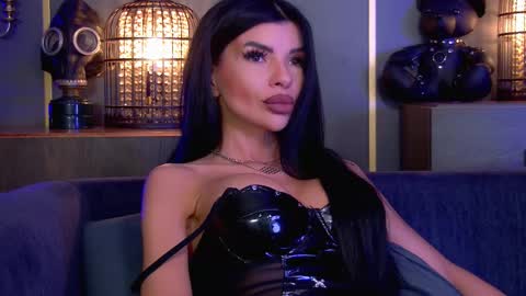 Elenia online show from 03-05-26, 01:07