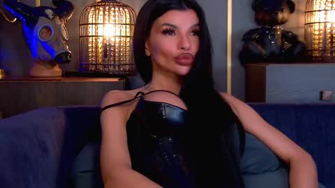 Elenia online show from 04-21-26, 02:12