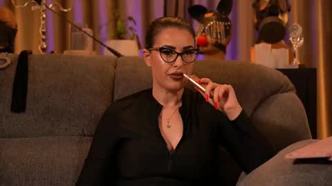 Mistress Kelly online show from 11-18-25, 01:33