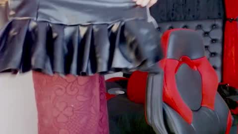 Mistresslombana online show from 11-15-25, 06:00