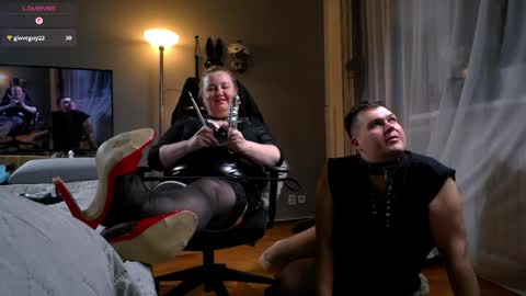 Snapshot of mistresslp chatting on 04-18-26, 07:07 MistressLP online show from 04-18-26, 07:07