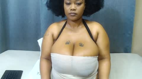 MistressOfMelons online show from 07-10-26, 08:33