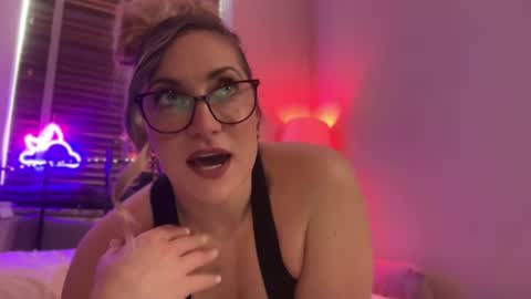 Miss X online show from 06-10-26, 01:32