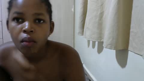 Snapshot of misty_shee chatting on 02-28-25, 08:31 misty_shee online show from 02-28-25, 08:31