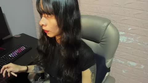 Emma  online show from 03-20-26, 12:32
