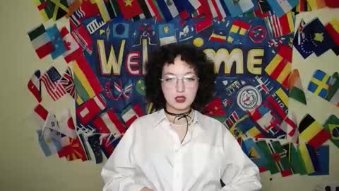 Aria online show from 10-25-25, 11:40