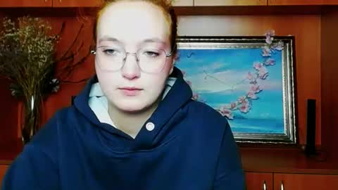 Aria online show from 04-18-26, 06:17