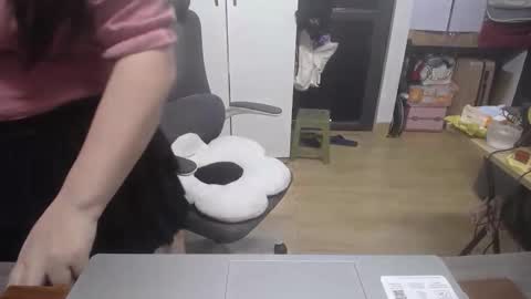 Misumiko96 online show from 12-23-25, 07:39