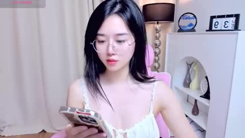 Snapshot of miu99999 chatting on 06-05-26, 07:58 miu99999 online show from 06-05-26, 07:58