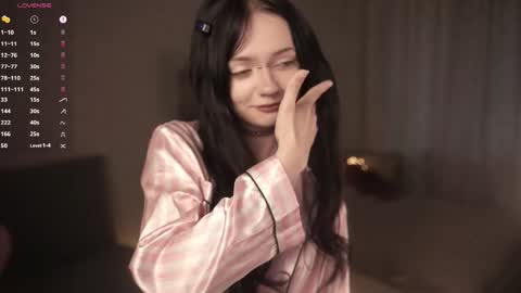 Snapshot of miuri_miy chatting on 05-29-26, 06:06 Yuka online show from 05-29-26, 06:06