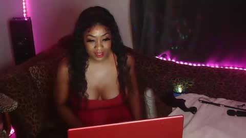 Precious online show from 09-19-25, 06:15