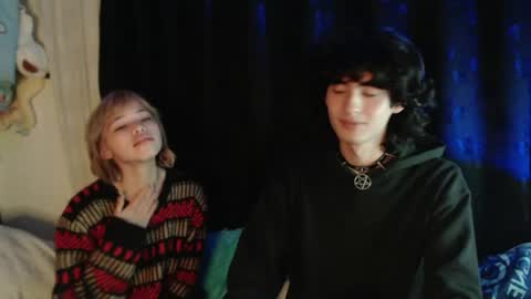 Naomi and Nekorii online show from 05-16-26, 04:09