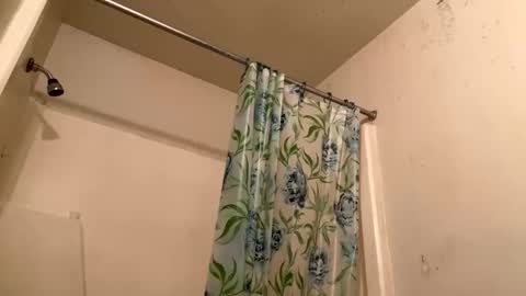 Snapshot of mixxychocolate chatting on 02-09-25, 08:02 Deanthony online show from 02-09-25, 08:02