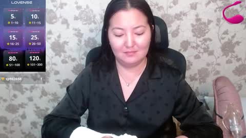 Miya single mom online show from 12-16-24, 01:21
