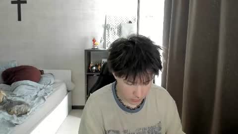 Snapshot of miya_chinen chatting on 06-20-26, 09:01 Miya online show from 06-20-26, 09:01
