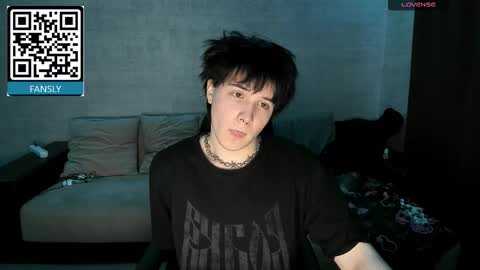 MeowMiku online show from 10-29-25, 10:22