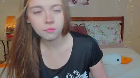 Snapshot of miya_soft chatting on 07-27-26, 01:45 Miya online show from 07-27-26, 01:45