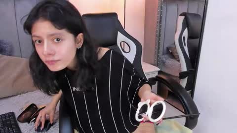 miyu_komori online show from 02-12-26, 12:44